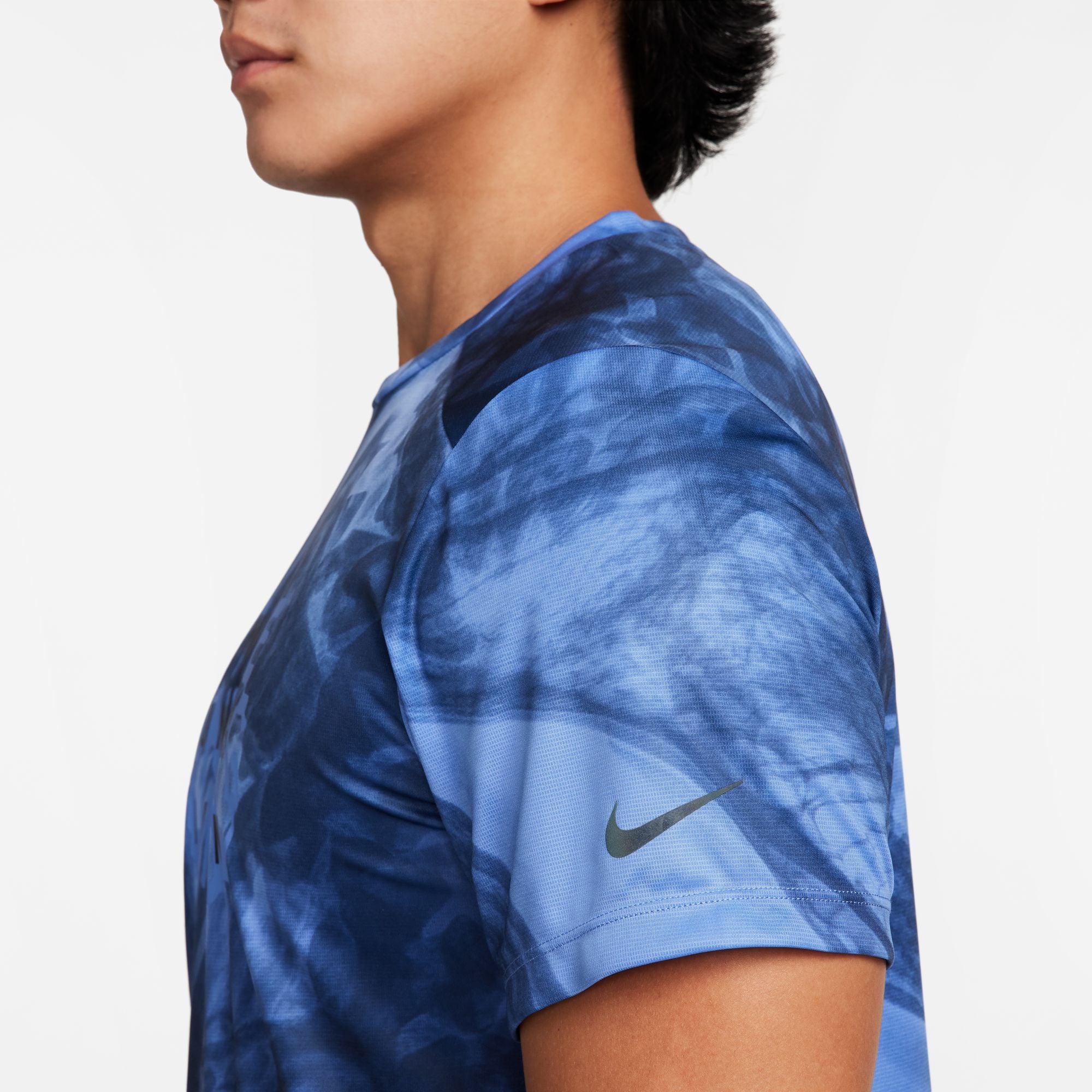 Nike Men's Dri-Fit Run DVN Rise 365 Short Sleeve - Polar/Reference Black